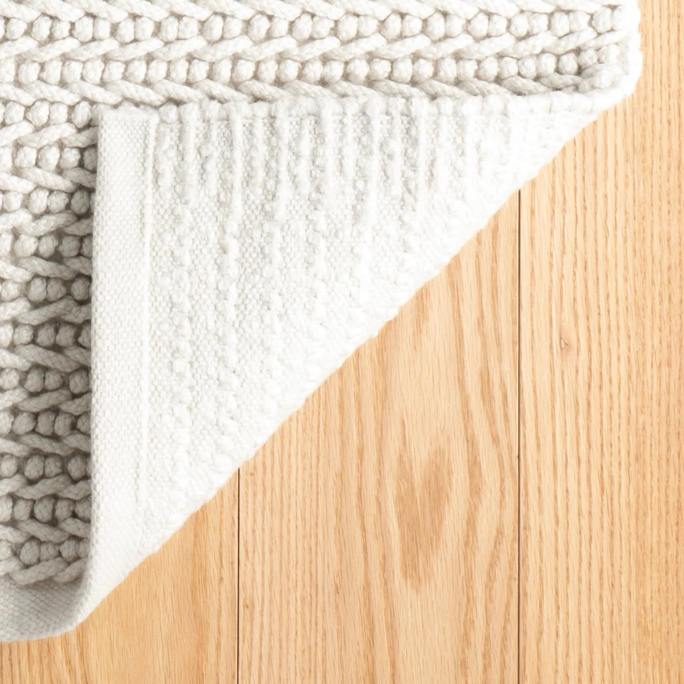 Veranda Handwoven Performance Rug | Ivory - Image 9