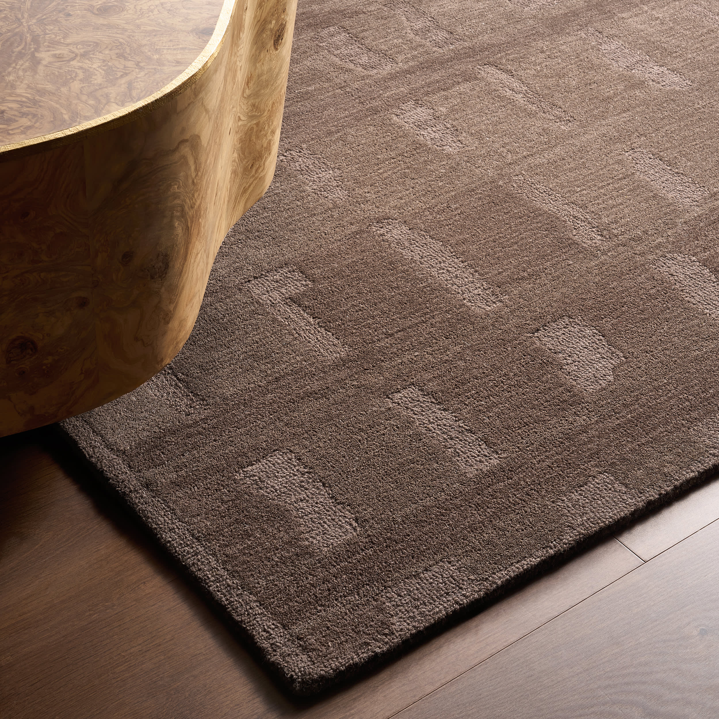 Vinel Modern Abstract Rug | Brown - Image 3