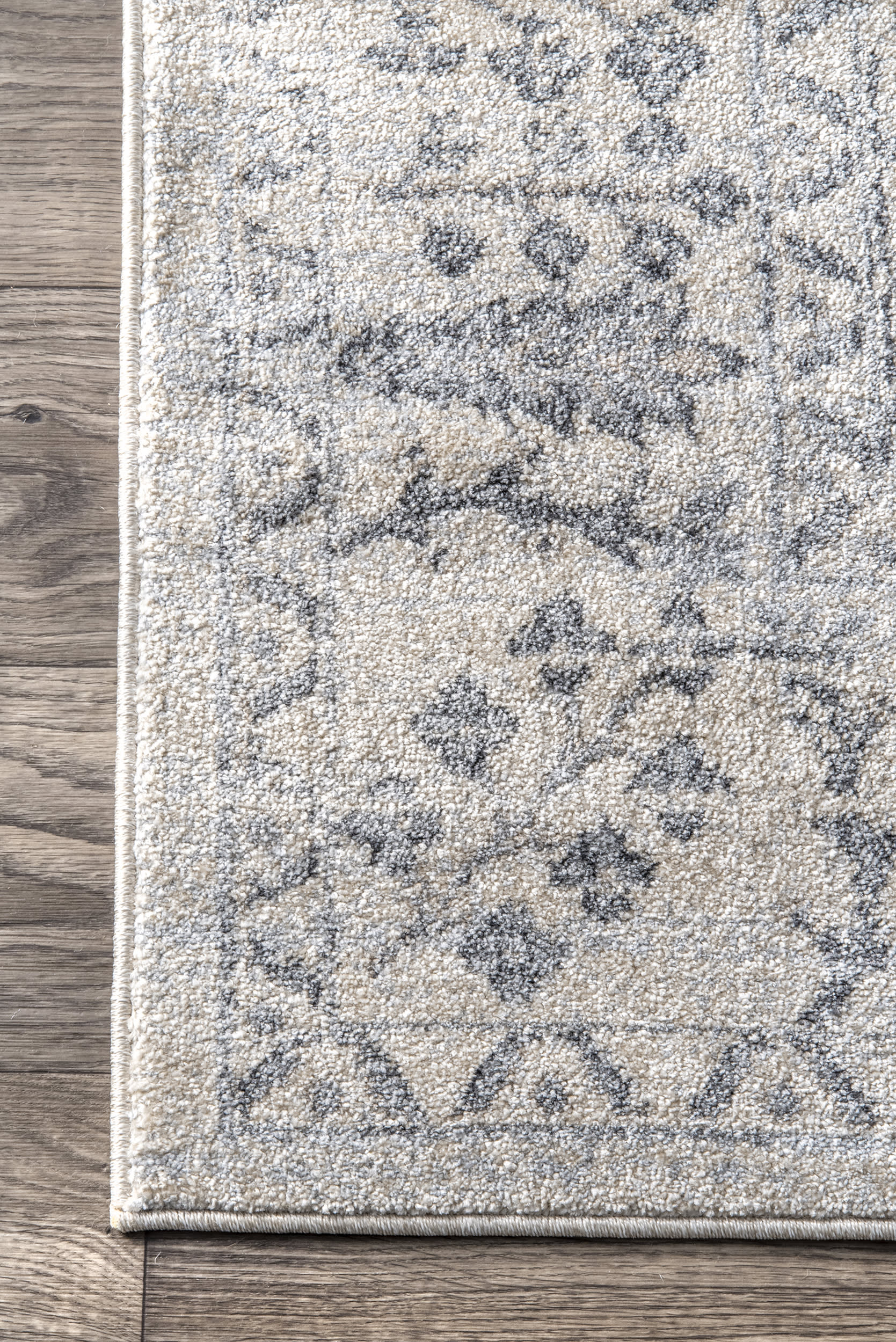 Vintage Floral Rug | Silver - Image 3