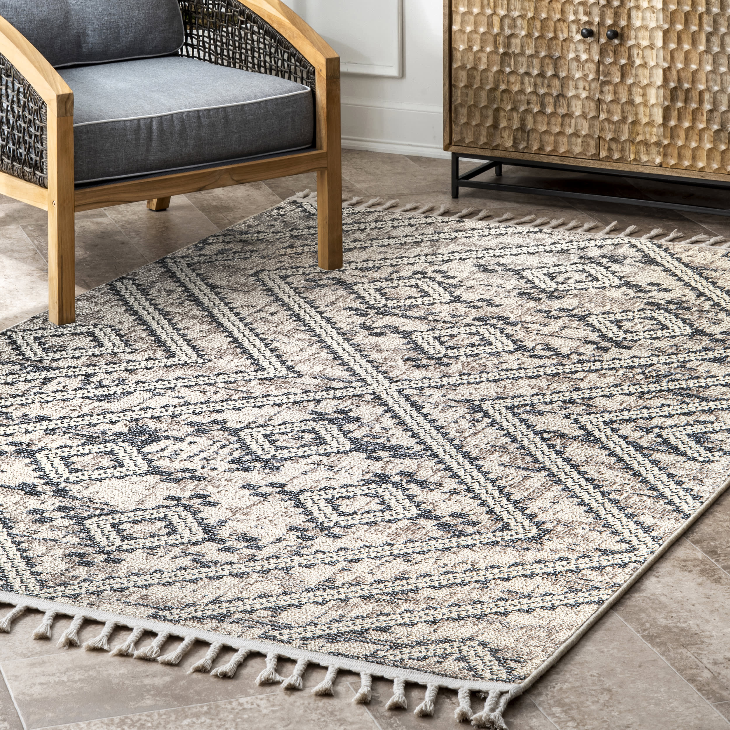 Vintage Lattice Tassel Rug | Light Grey - Image 2