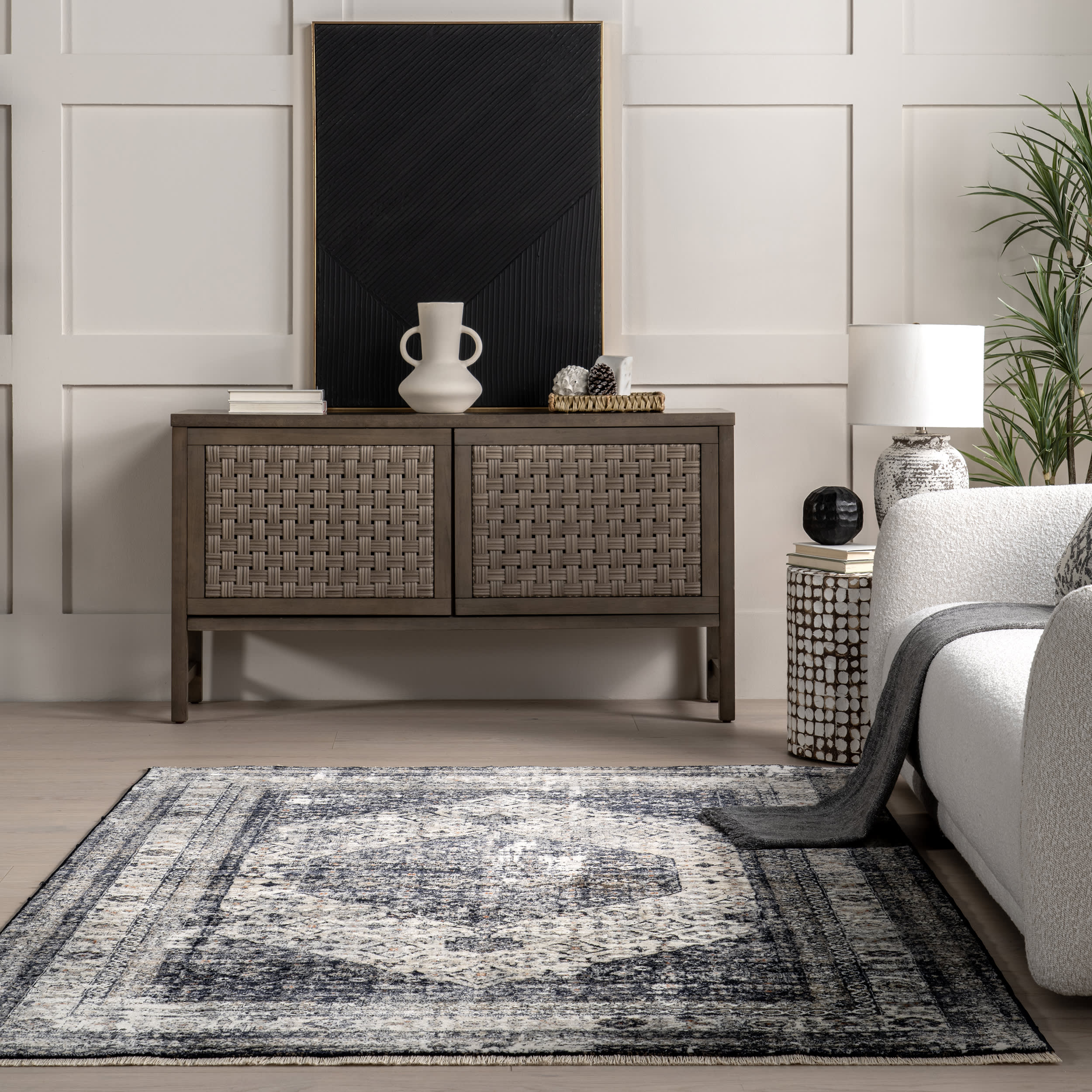Vintage Medallion Fringe Rug | Navy - Image 4