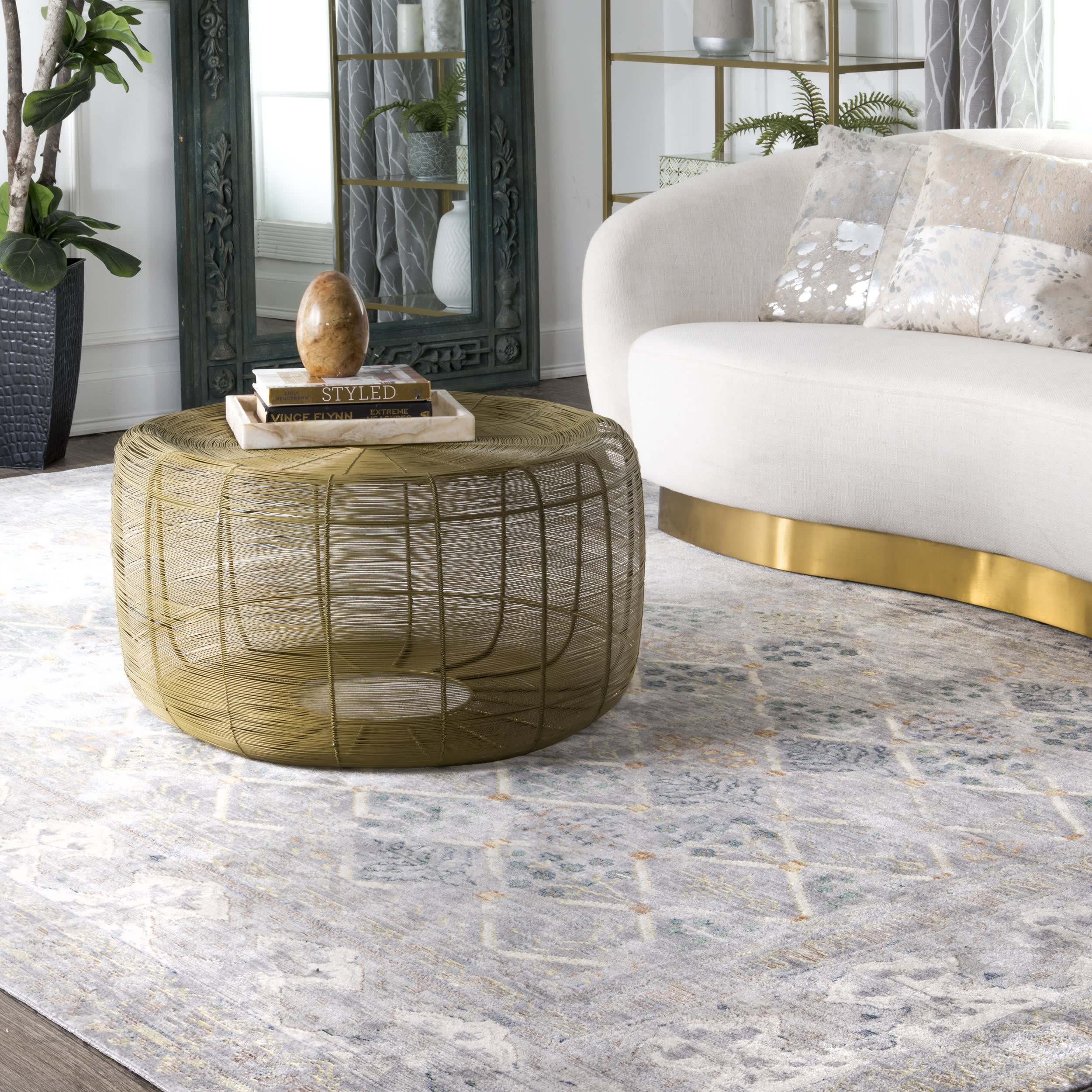 Vintage Trellis Rug | Grey - Image 2