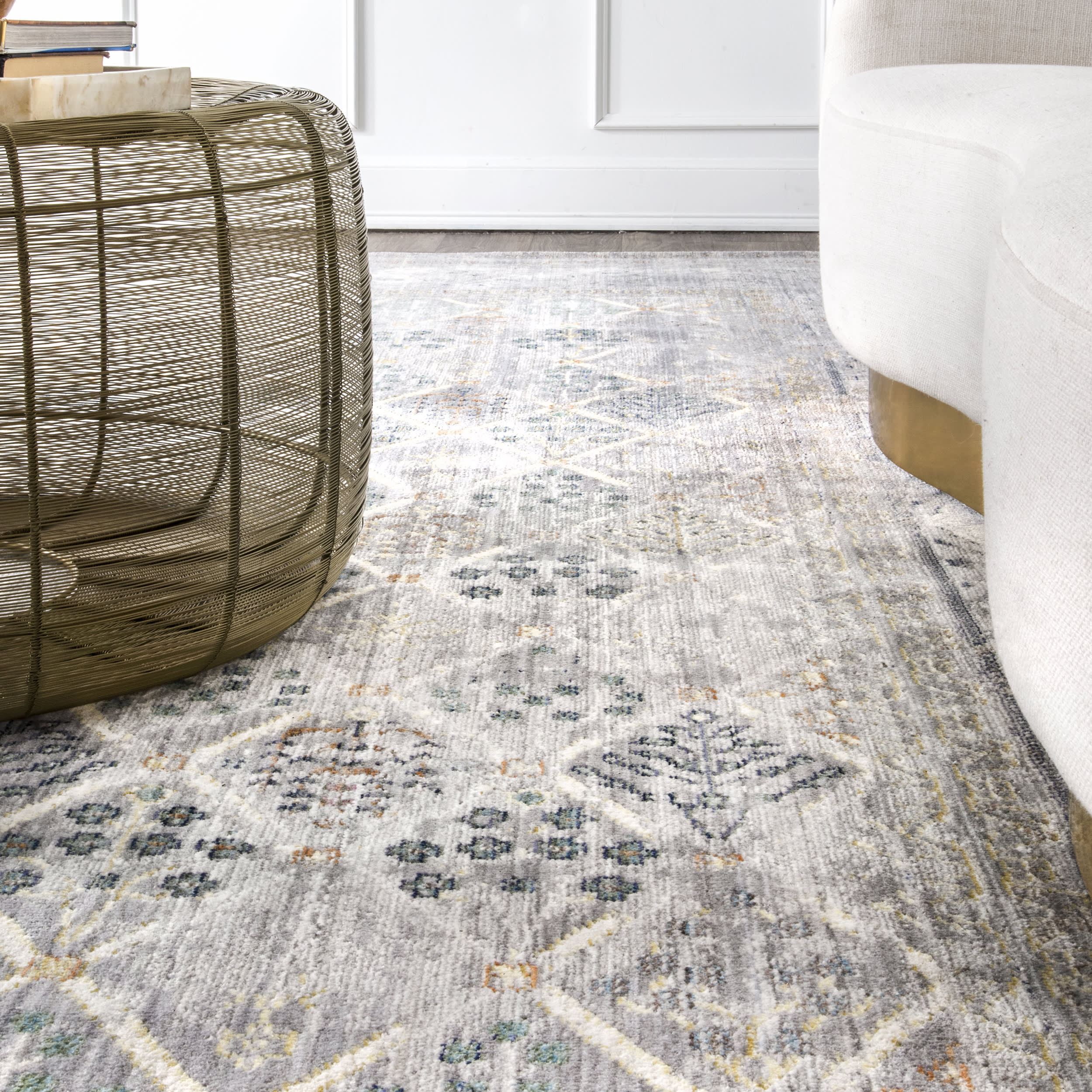 Vintage Trellis Rug | Grey - Image 4
