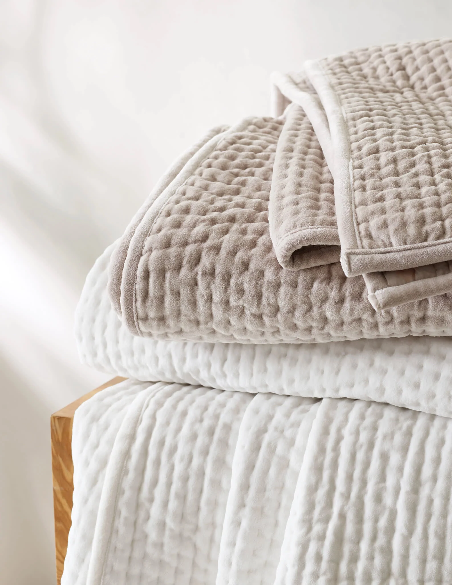 Viola Velvet Quilt | Dove White - Image 4