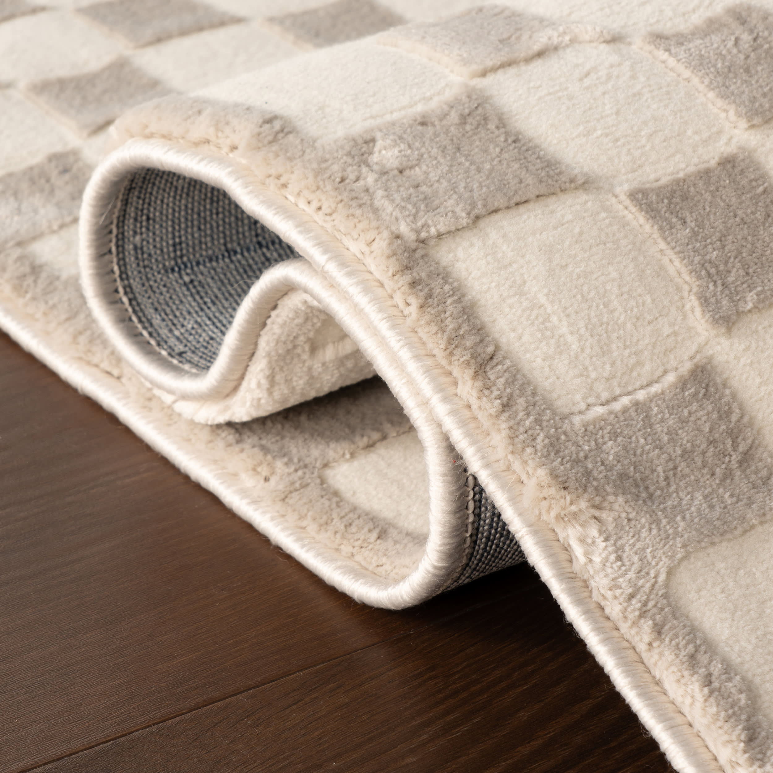 Vira Checkered Plush Textured Washable Rug | Cream - Image 11