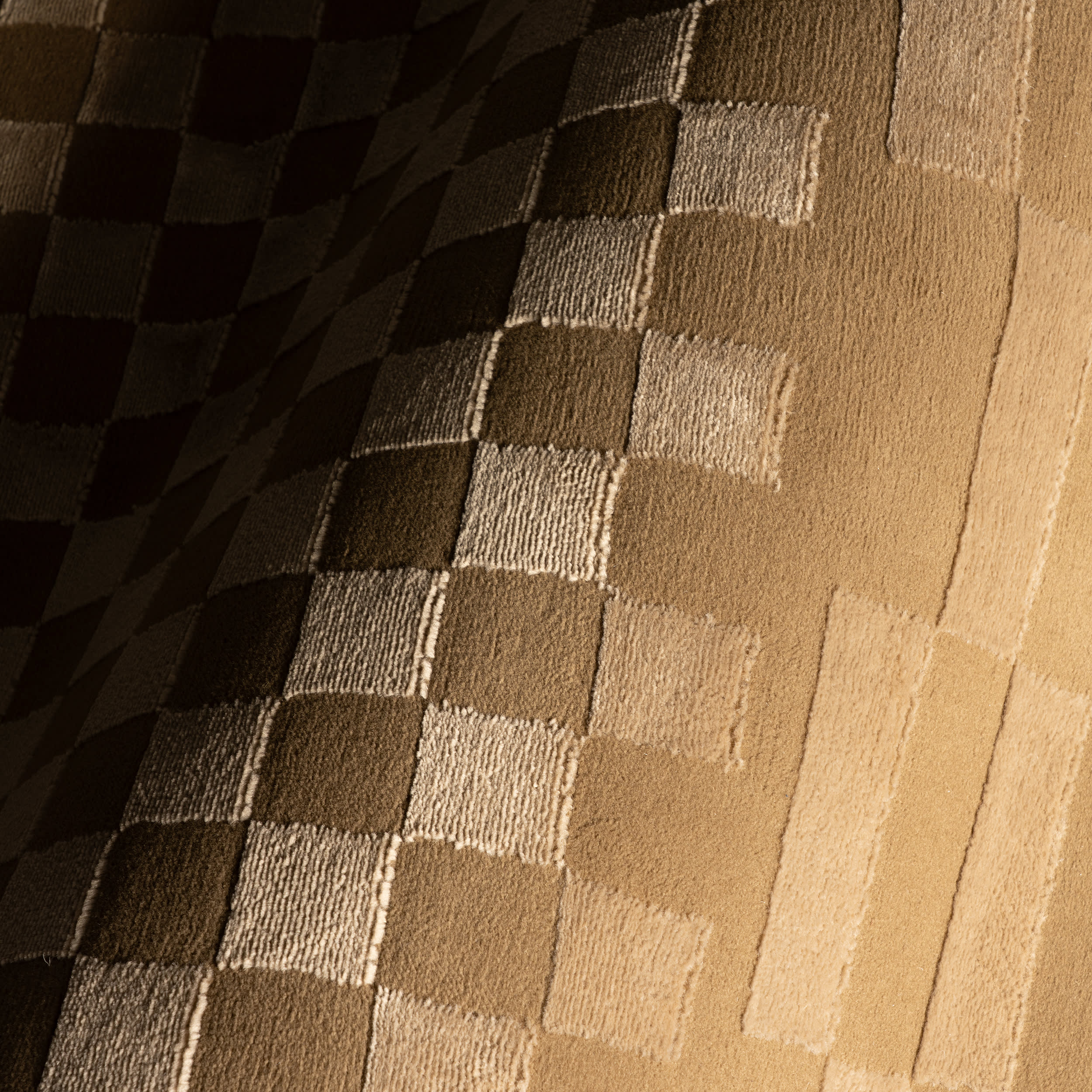 Vira Checkered Plush Textured Washable Rug | Sand - Image 3