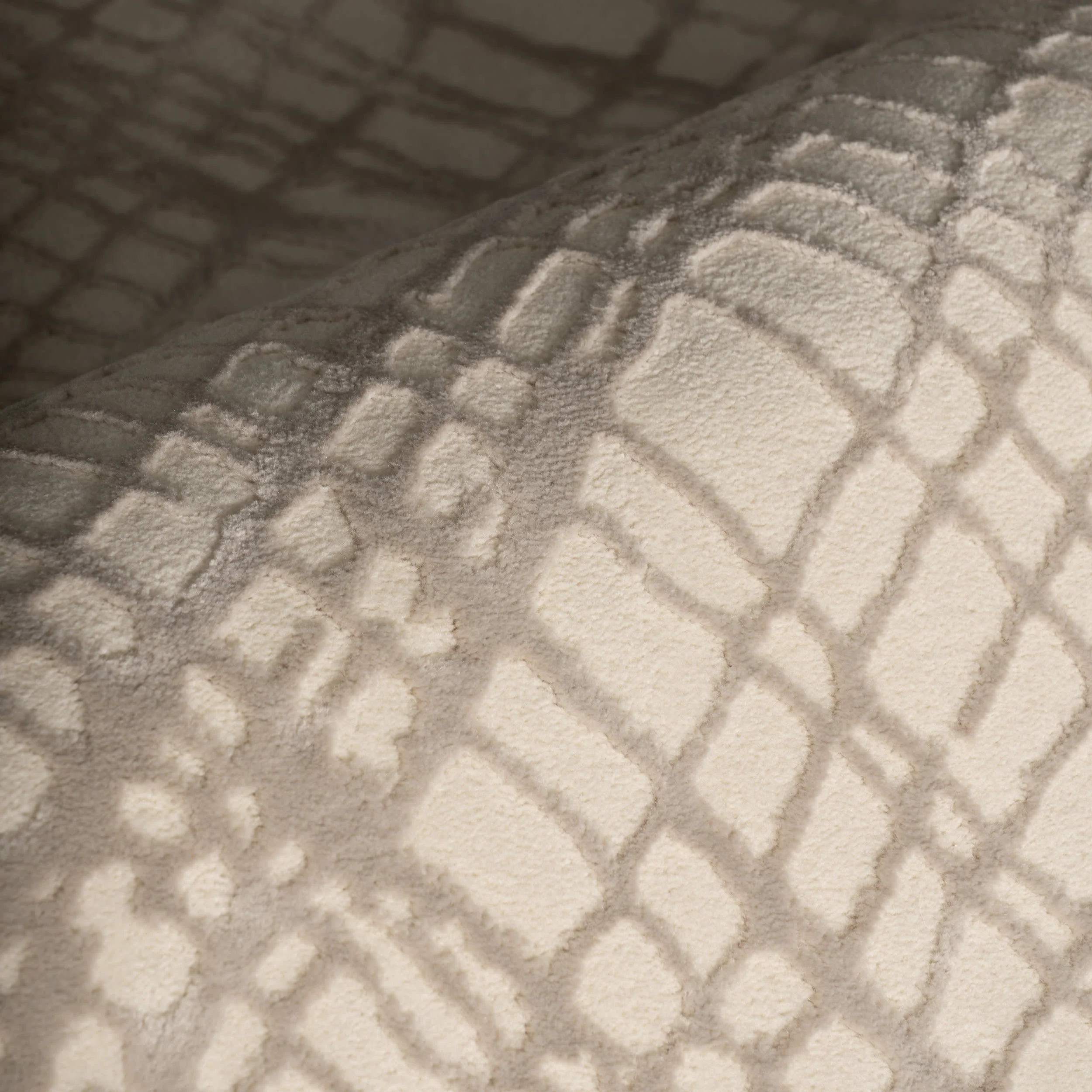 Virelle Plaid Plush Textured Washable Rug | Cream/Grey - Image 3
