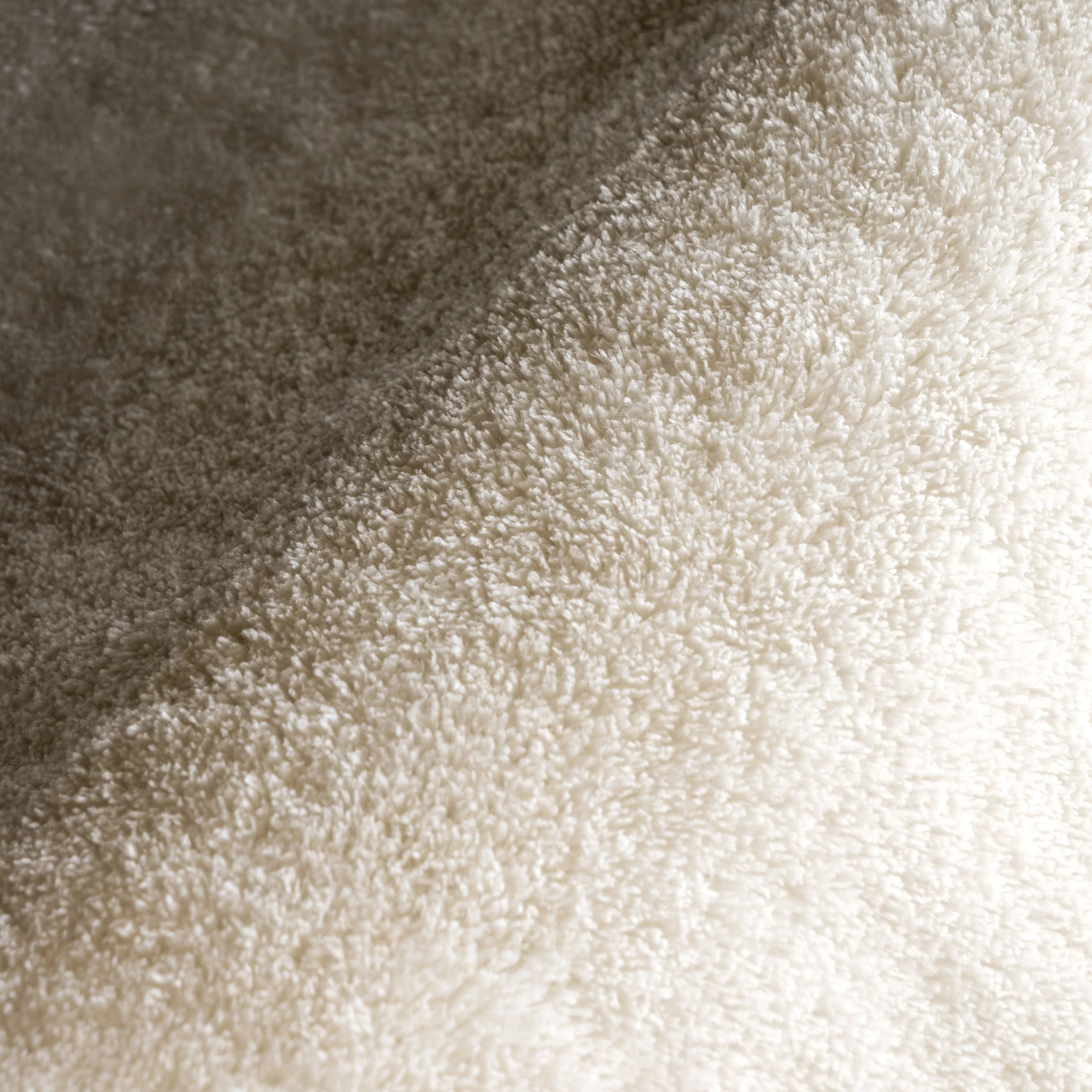 Washable Solid Shag Rug | Off White - Image 3