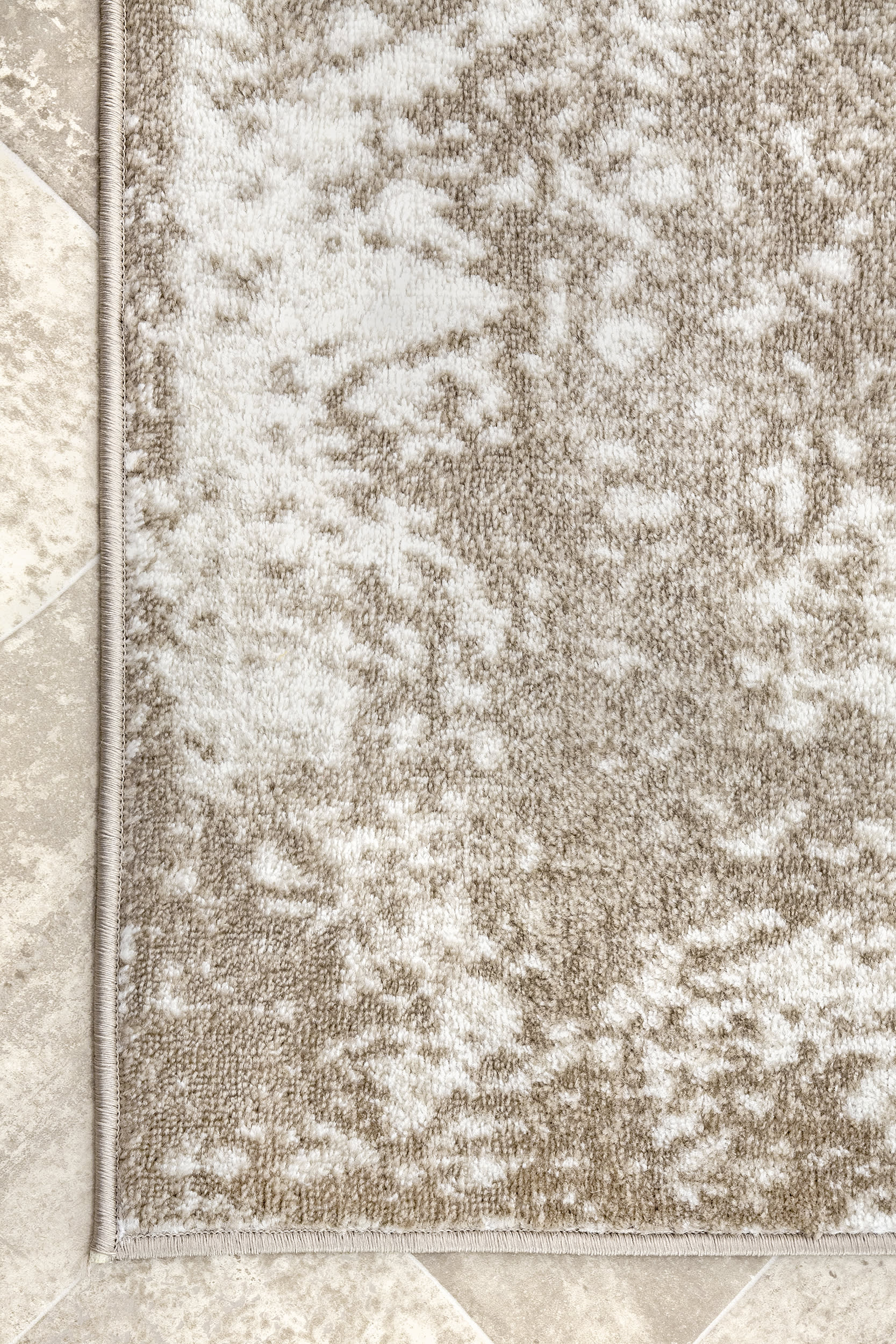 Wispy Floral Medallion Rug | Beige - Image 3