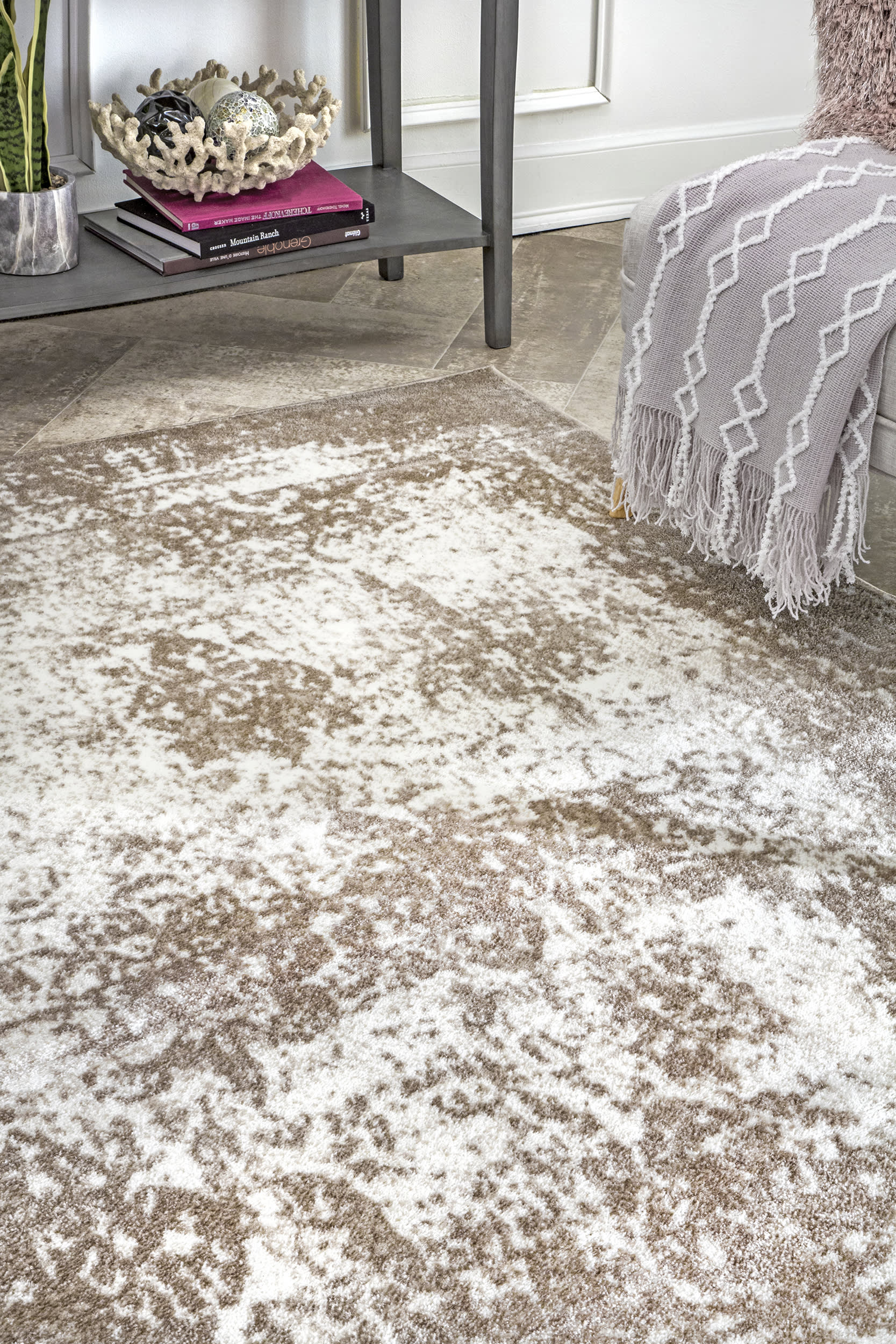 Wispy Floral Medallion Rug | Beige - Image 4