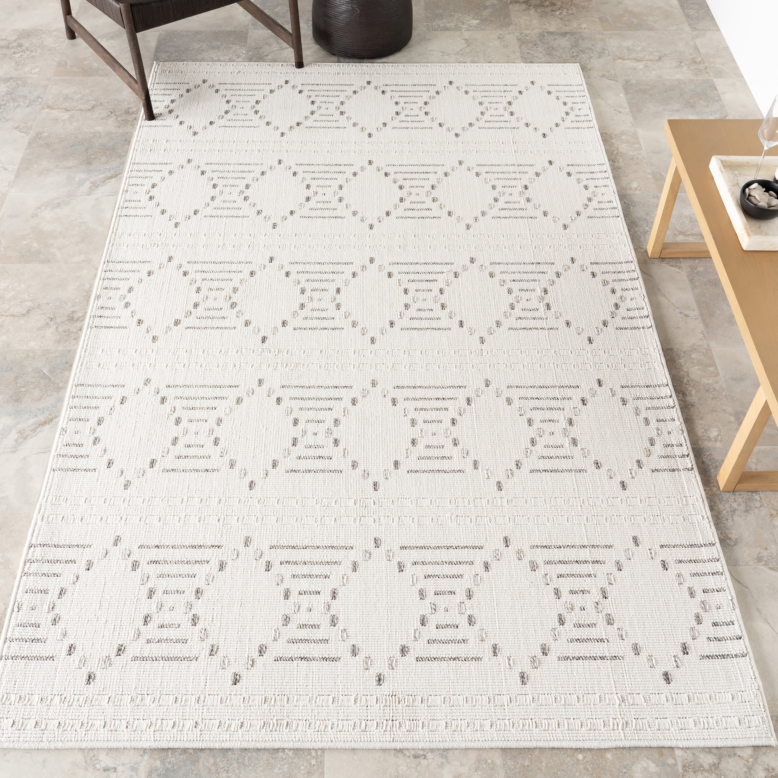 Yareli Hourglass Diamond Indoor/Outdoor Rug | Cream - Image 2