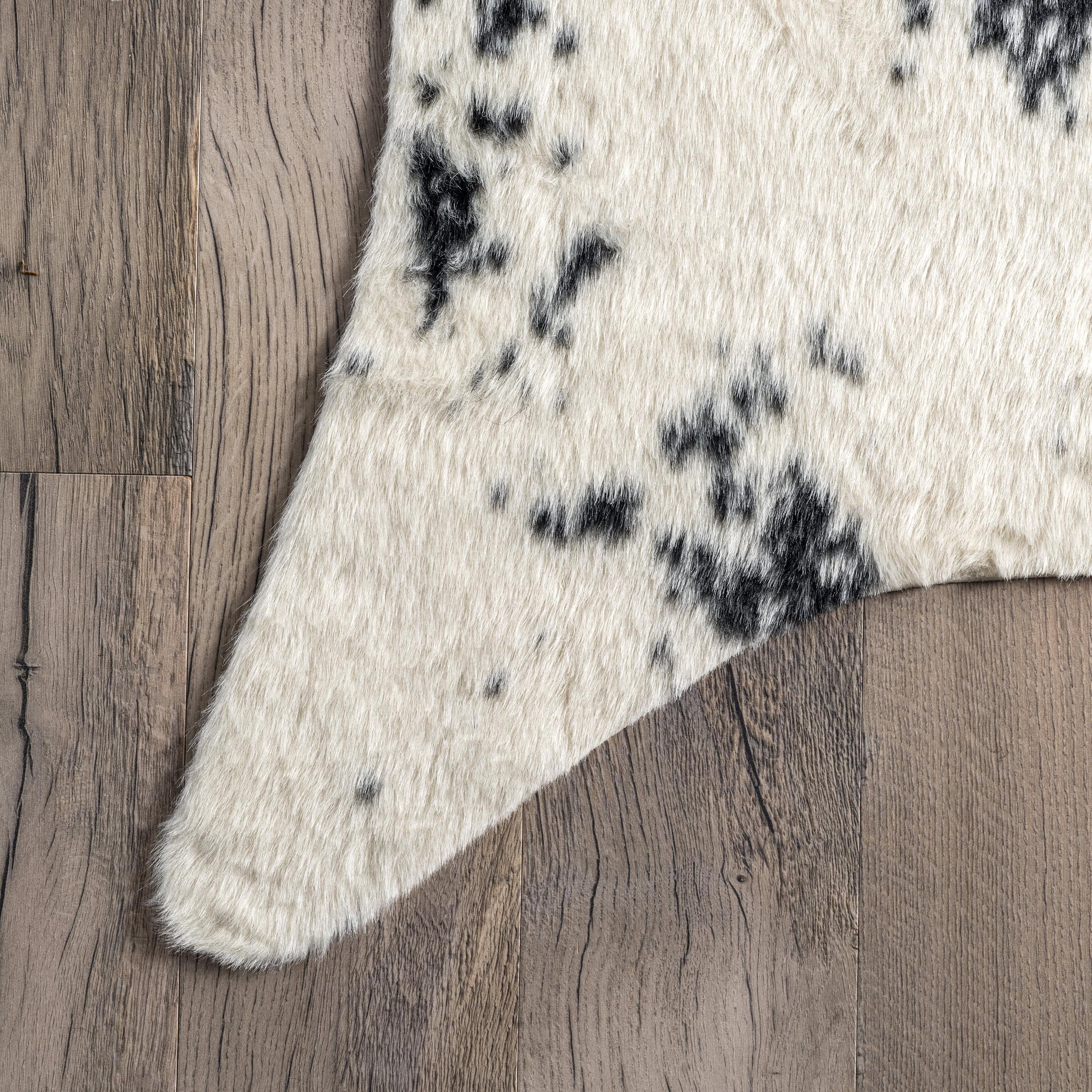 Zahara Faux Cowhide Washable Rug | Black - Image 3