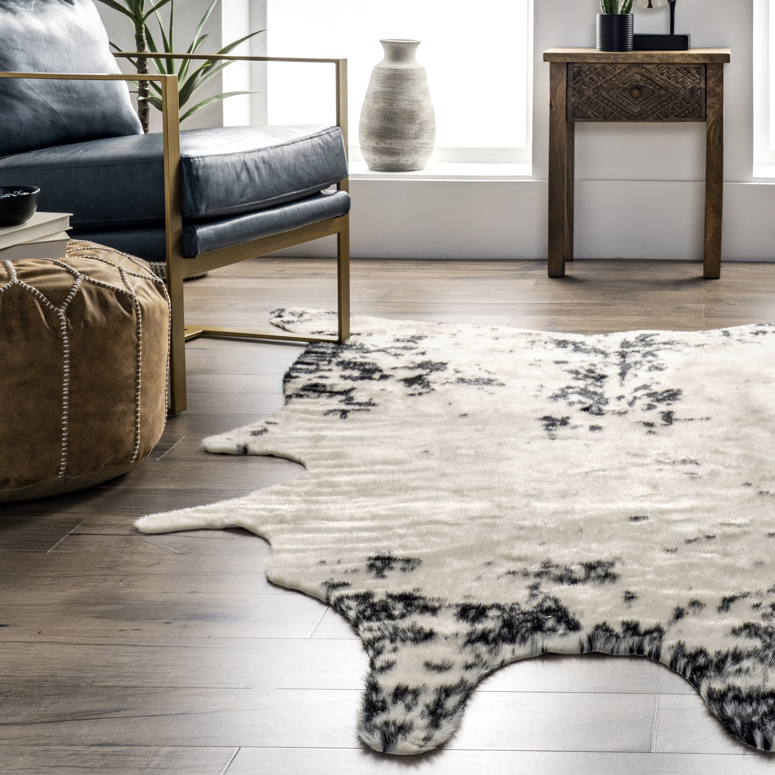 Zahara Faux Cowhide Washable Rug | Black - Image 4