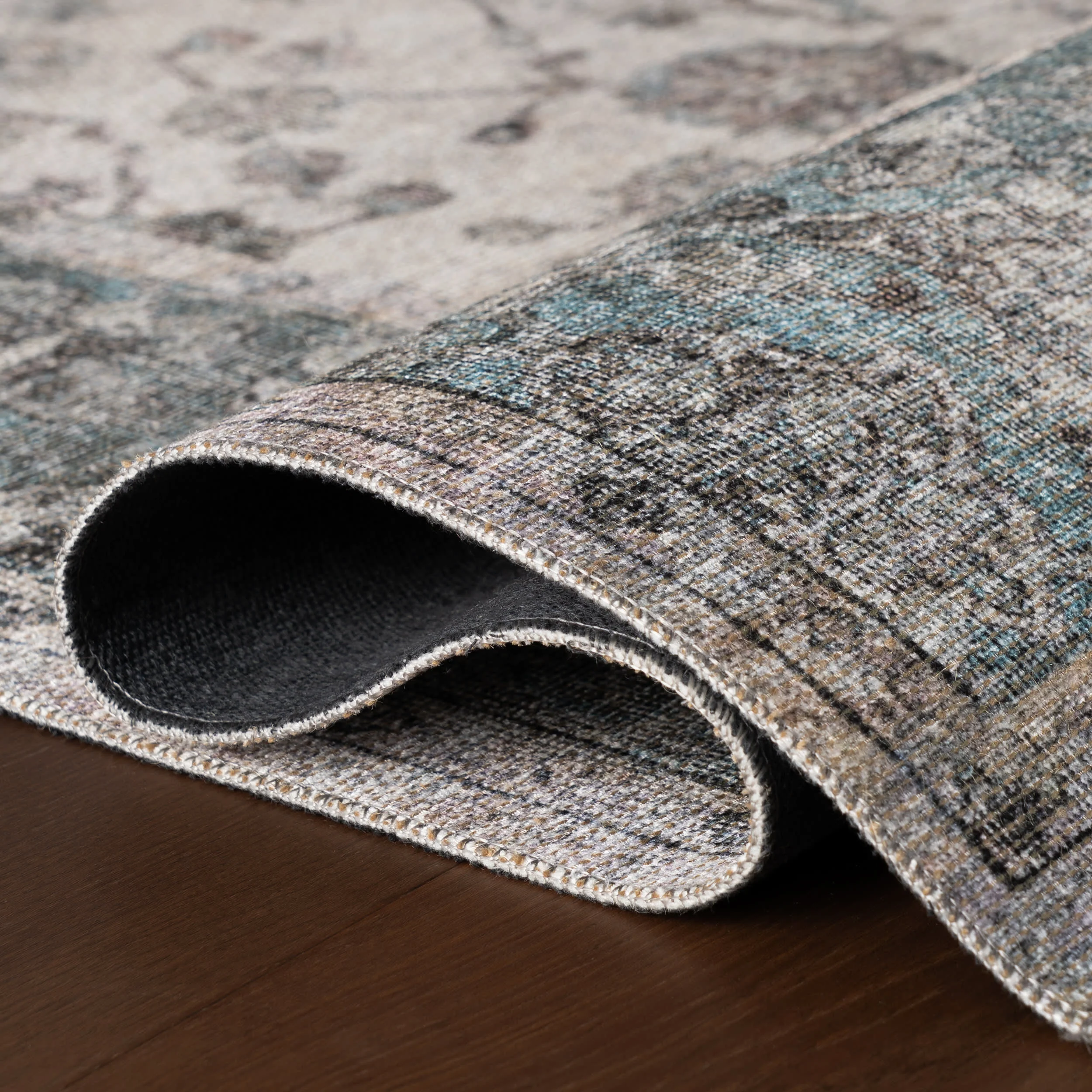 Zanika Traditional Vintage Rug | Ivory - Image 7