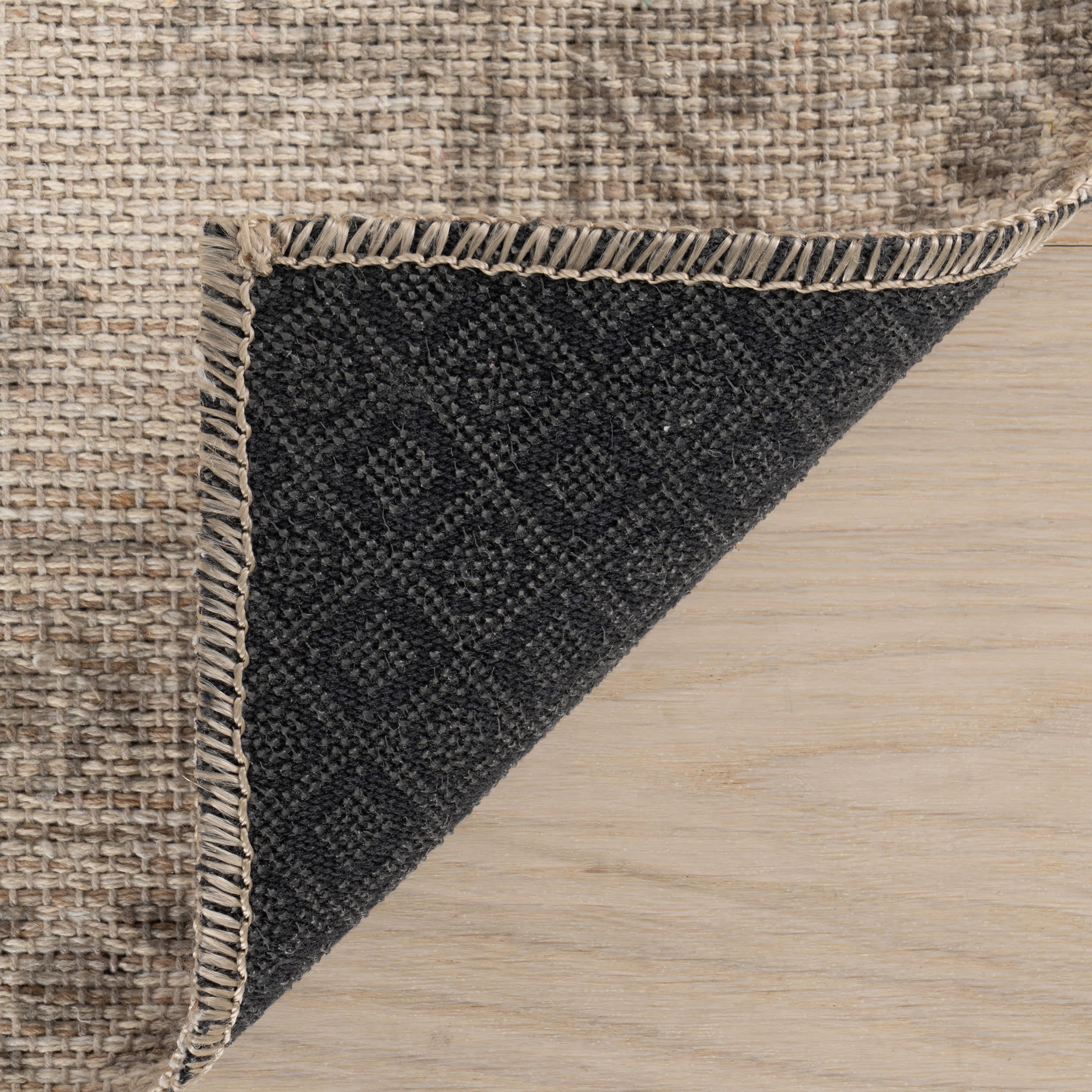 Zayna Traditional Bordered Washable Rug | Ivory - Image 8
