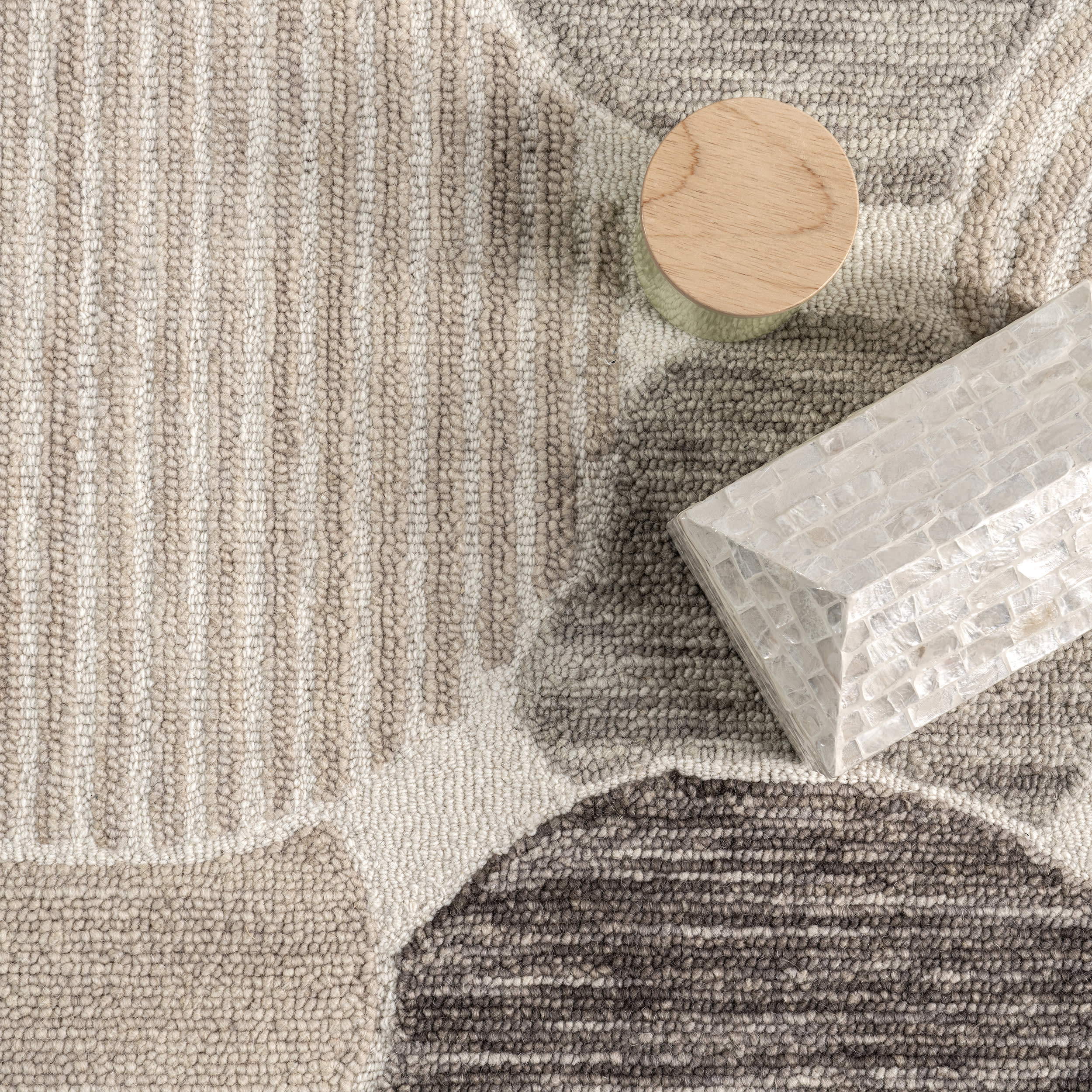 Zilvia Modern Geometric Rug | Beige - Image 7