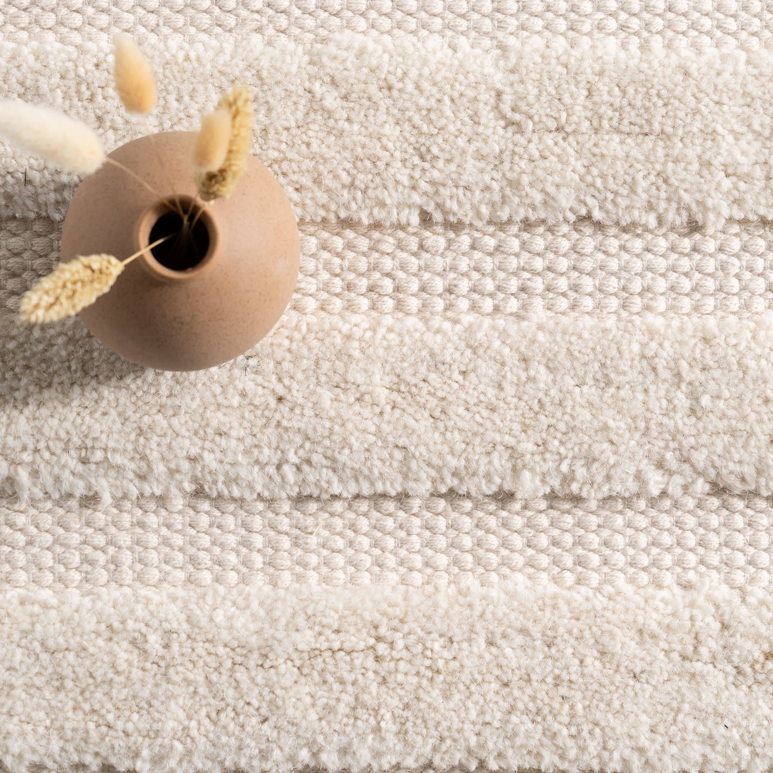 Zira Solid Mid-Century Modern Rug | Ivory - Image 8
