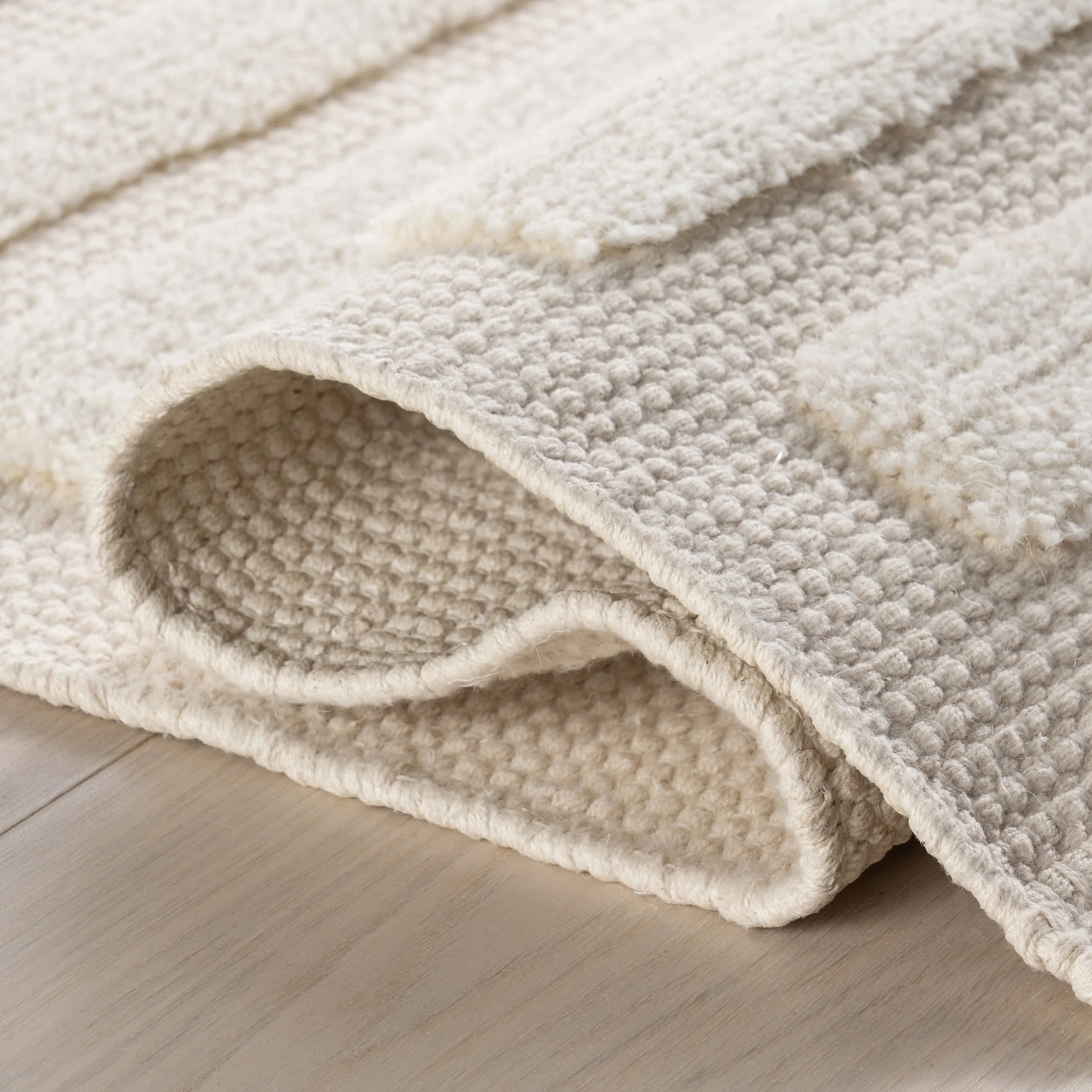 Zira Solid Mid-Century Modern Rug | Ivory - Image 9