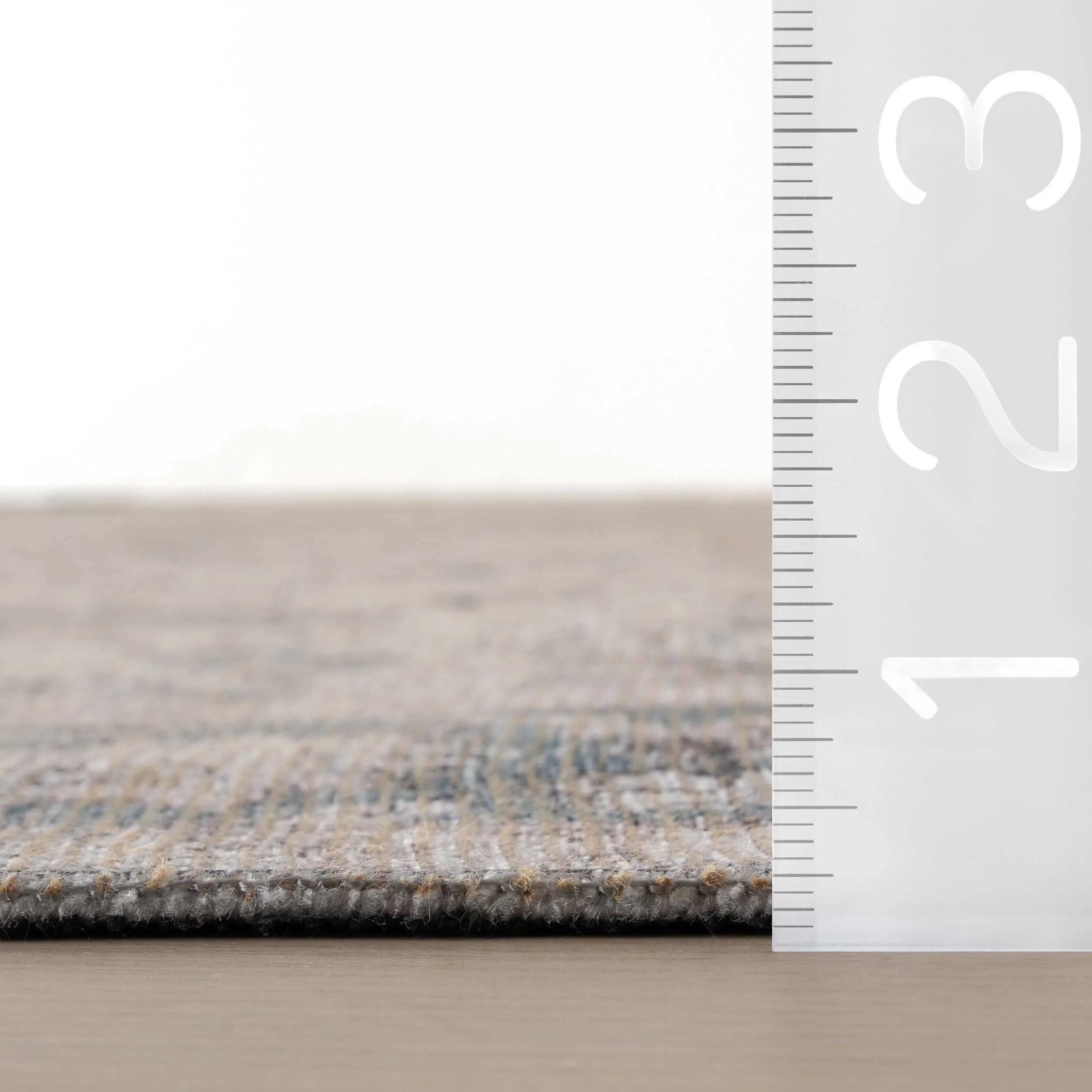 Zohven Traditional Vintage and Distressed Rug | Ivory - Image 5