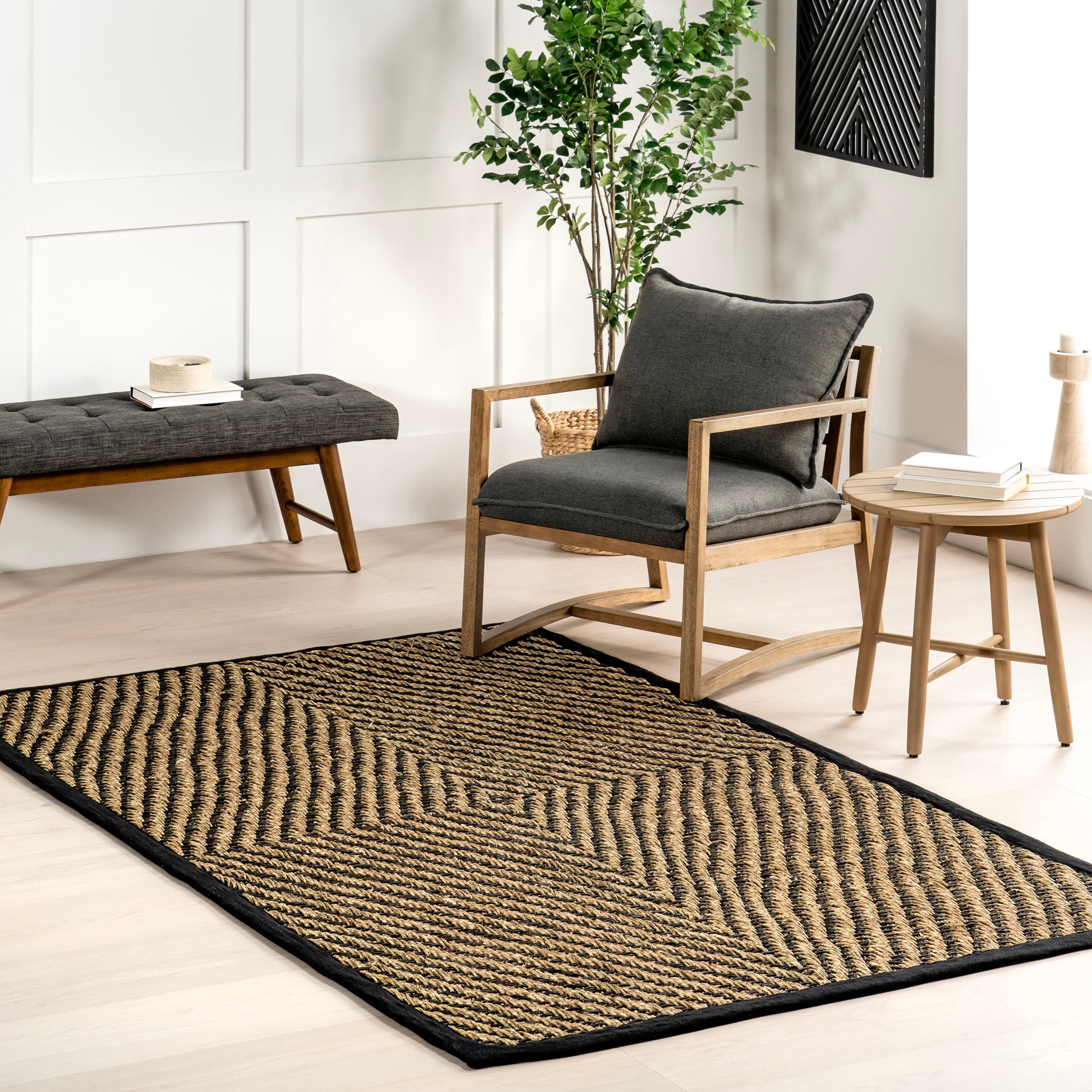 Zondra Diamond Seagrass Rug | Black - Image 2