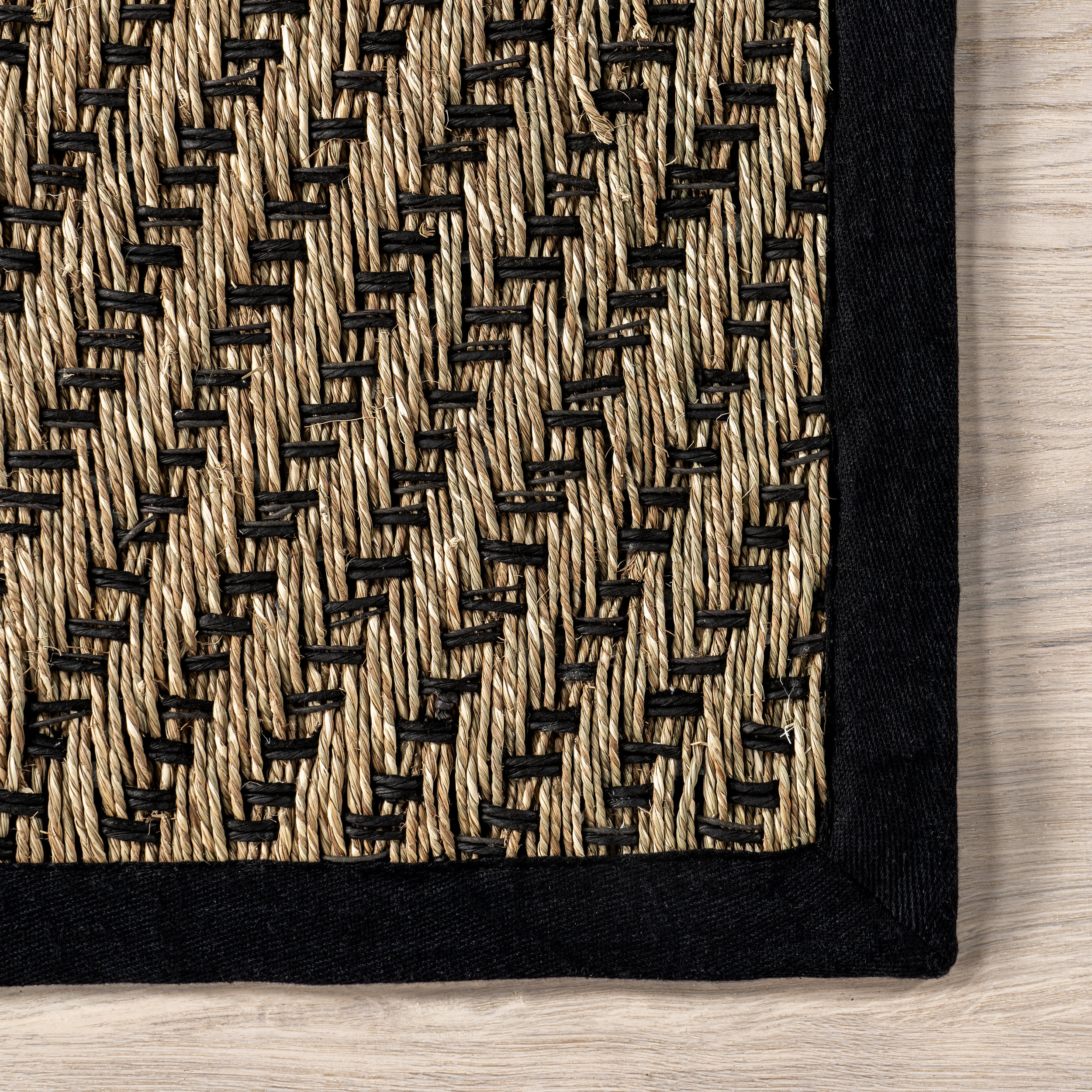 Zondra Diamond Seagrass Rug | Black - Image 3